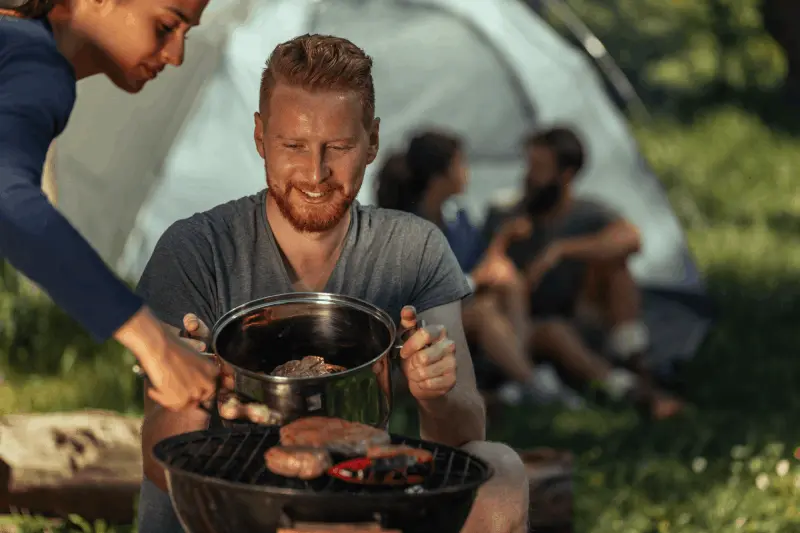 De Mest Praktiska Rätterna Att Laga På Camping Med Begränsade Resurser