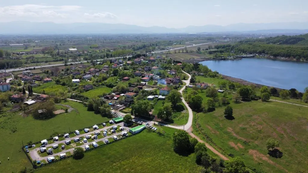 Forest Lake Caravan Camping — Sakarya — küçük resim 4