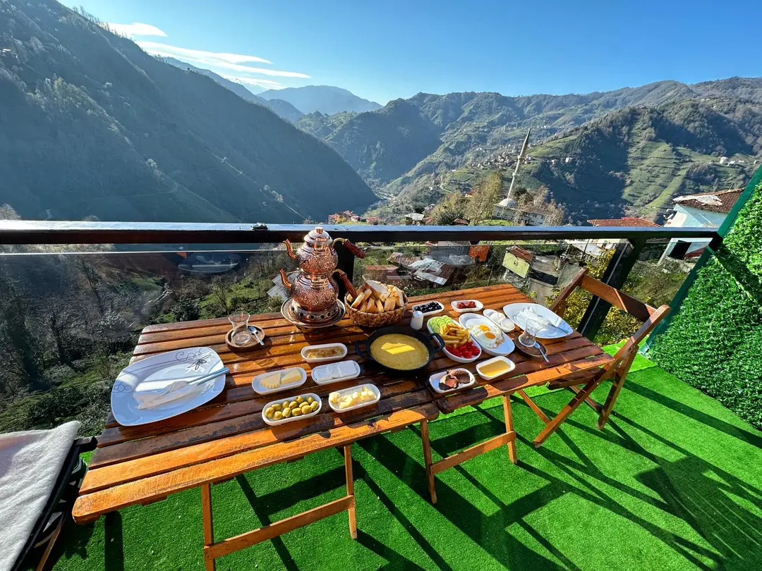 POYRAZ BUNGALOV