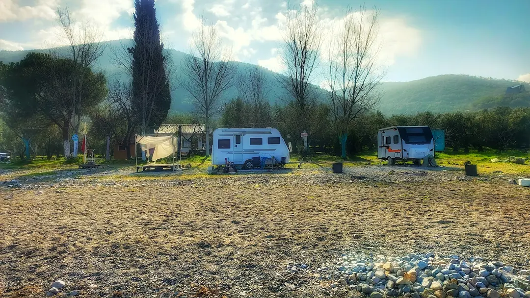 Parvan Camping