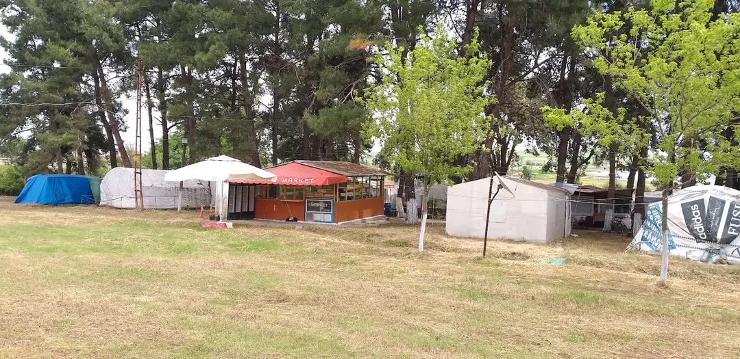 Barış Çamlık Camping & Caravan (AİLE)
