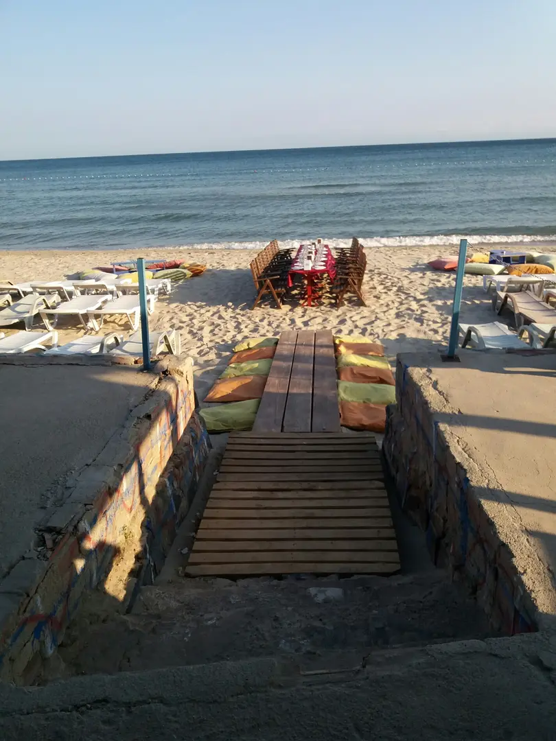 Dallas caffè e cabana sulla spiaggia — Tekirdağ — küçük resim 9