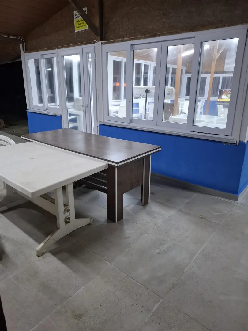 Dallas caffè e cabana sulla spiaggia — Tekirdağ — küçük resim 5