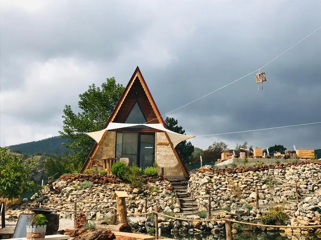 Gölçam Bungalov Üçgen Evler