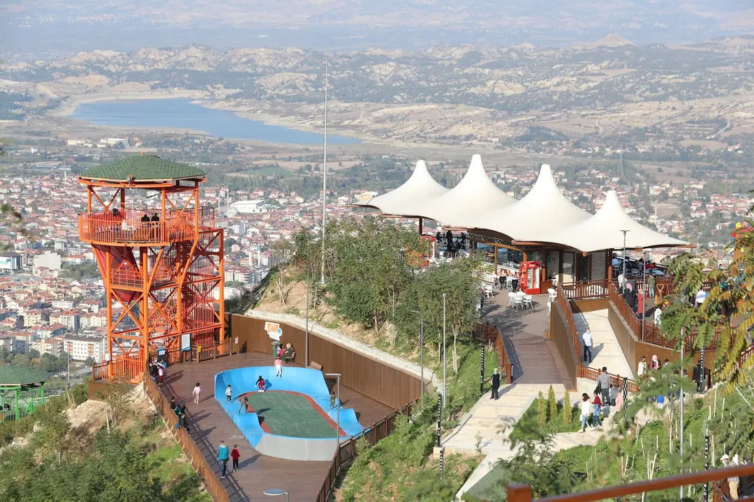 Udsigtspunktet By Skov ''Folkehave'' — Denizli — fotoğraf 1