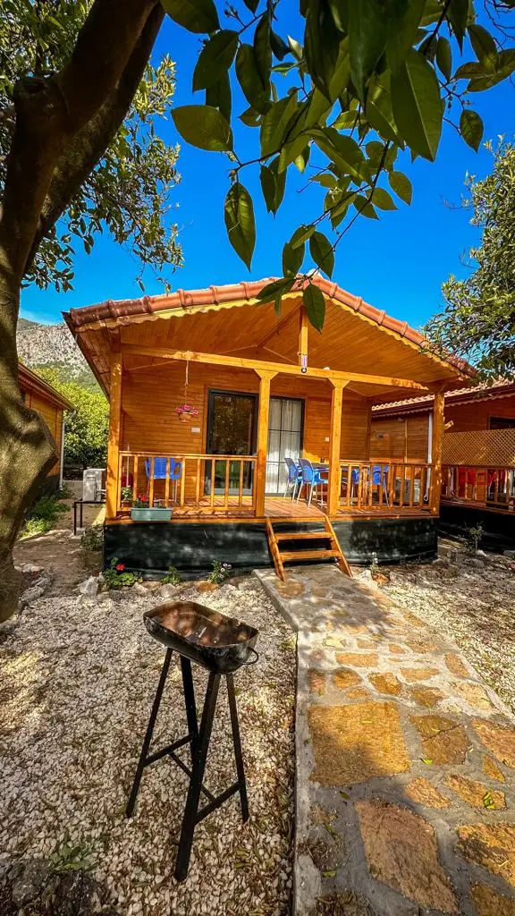 Adrasan Rengarenk Bungalov Evleri