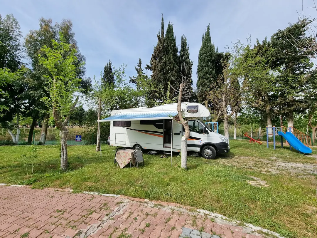Tarsus Belediyesi Karavan Parkı — Mersin — küçük resim 5