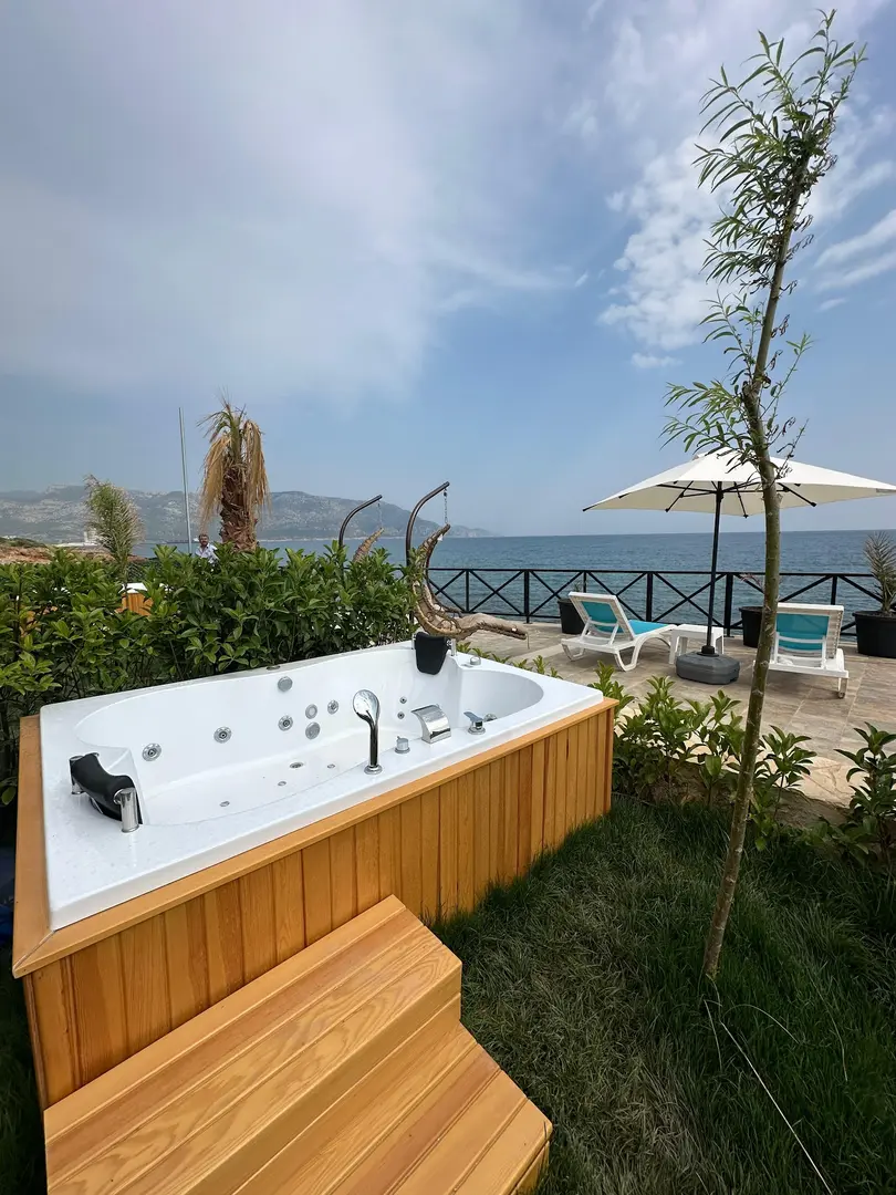 Lamoya Suites