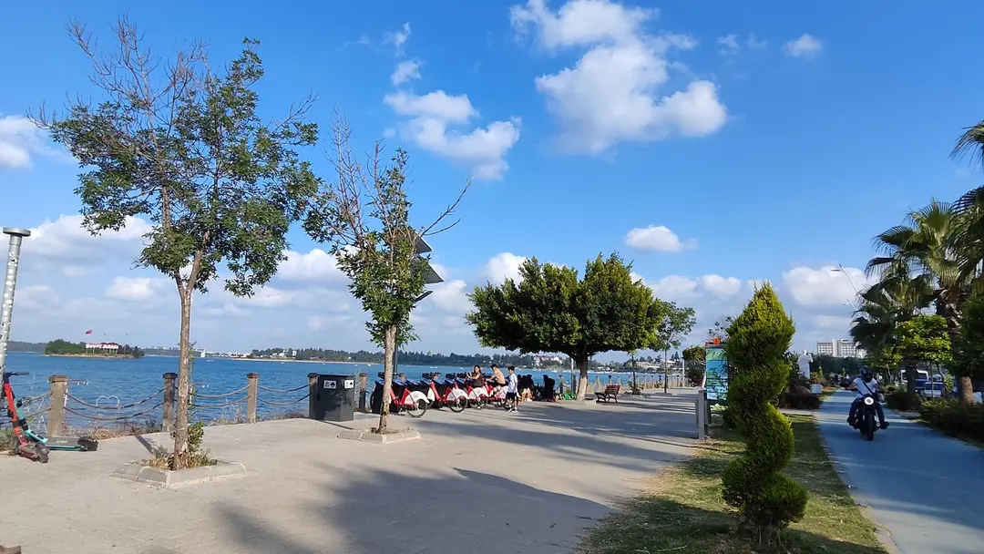 Áreas de Picnic y Jardines de Té — Adana — küçük resim 6