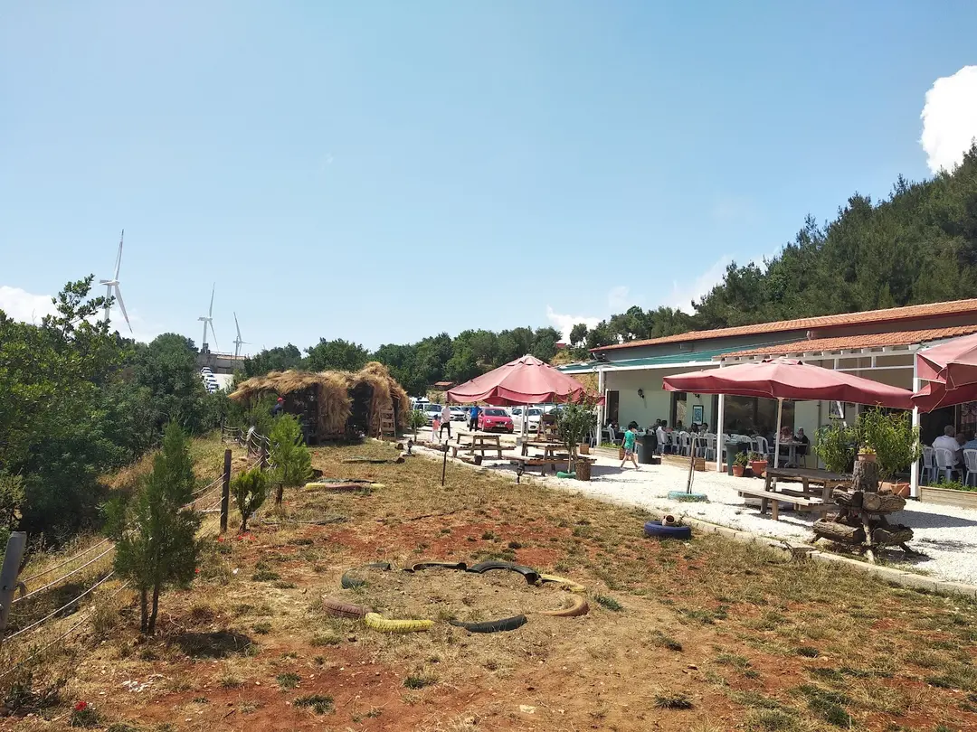Saklı Vadi Kır Baghcesi Kafe und Restaurant — Hatay — küçük resim 3