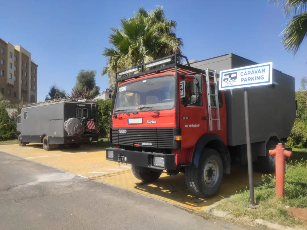 Piazza Caravan Parking — Şanlıurfa — küçük resim 5