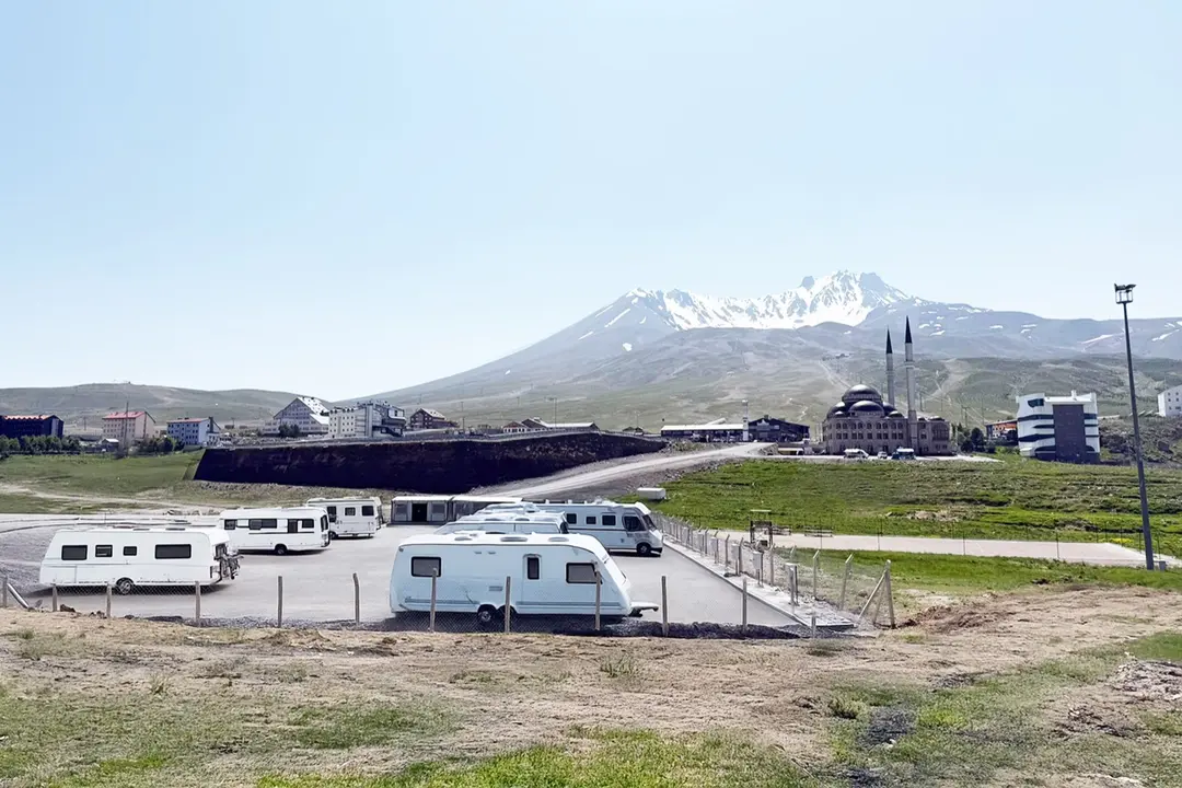 Erciyes Karavan Kamp Alanı