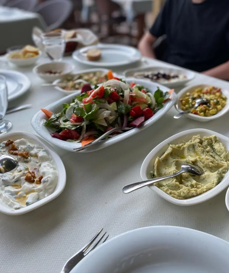 Unaşı, Akın'ın Kamil'in Bağ Evi — İzmir — küçük resim 8