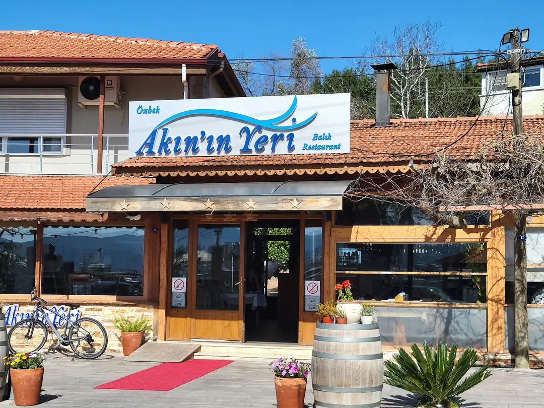 Unaşı, Akın'ın Kamil'in Bağ Evi — İzmir — küçük resim 6