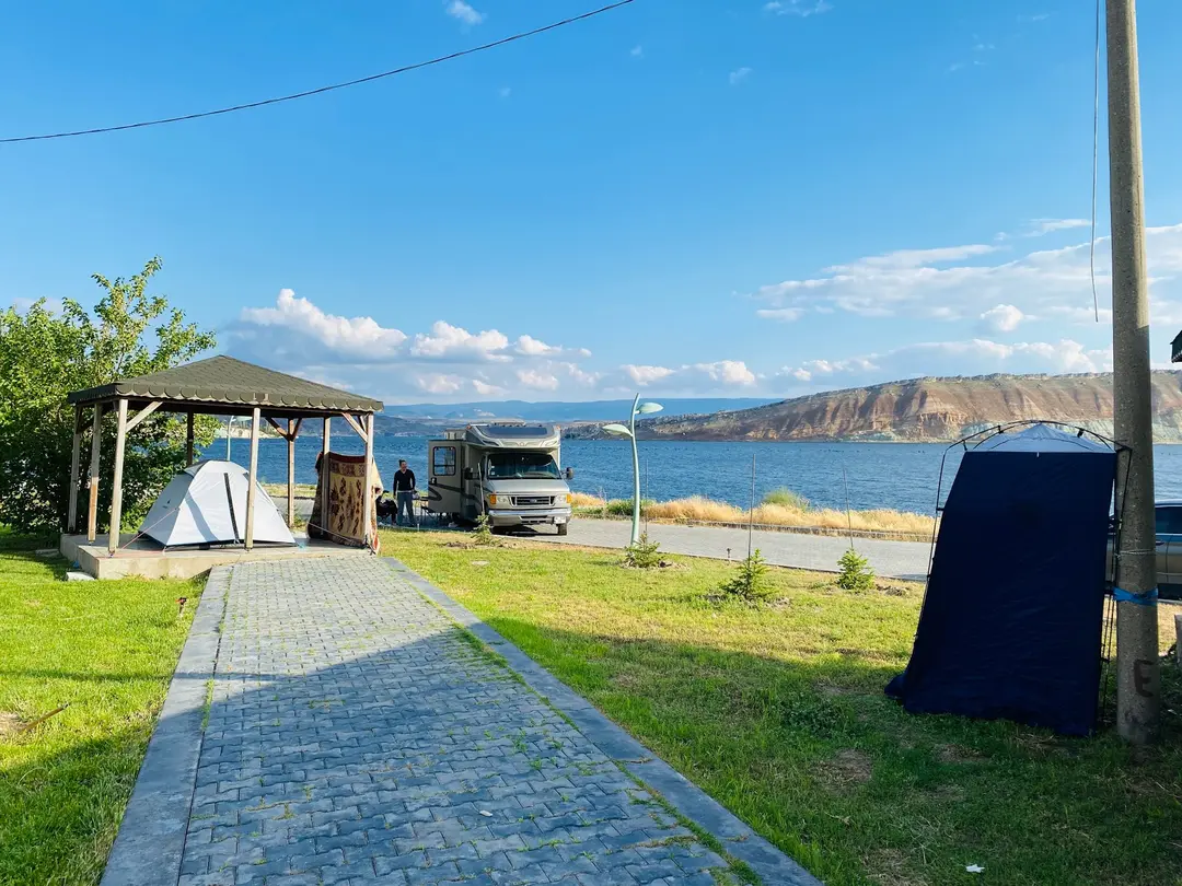 Camping Caravane Çayırhan (CAMPING GRATUIT) — Ankara — küçük resim 3