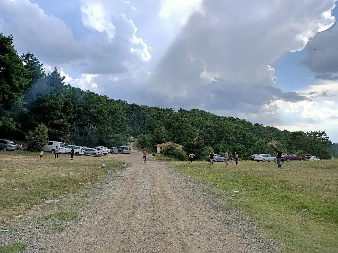 Kılıçlar Køyi Picnicområde — Ankara — küçük resim 5