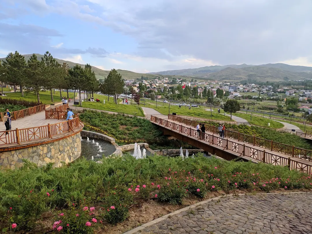 Karşıyaka Mesire Alanı — Sivas — küçük resim 2