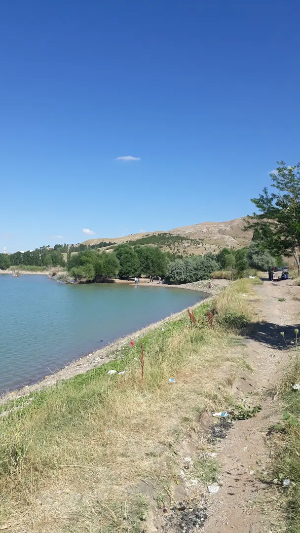 Serpincik Lake — Sivas — küçük resim 5