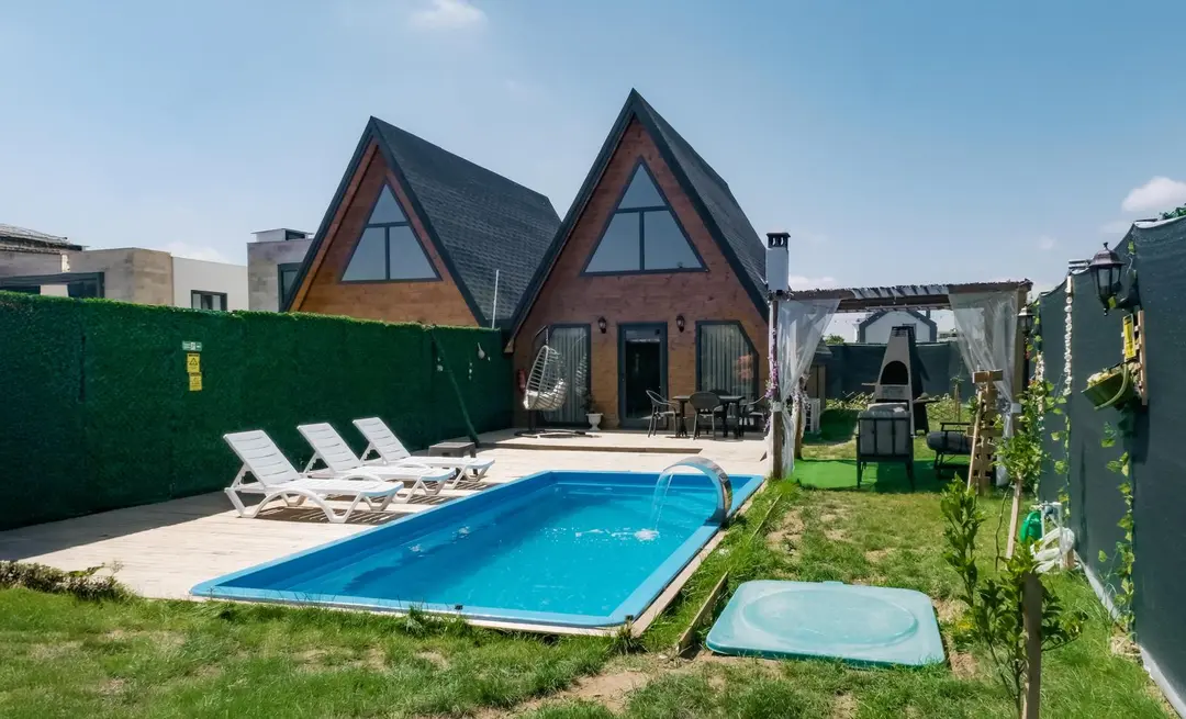 HAGE BUNGALOW