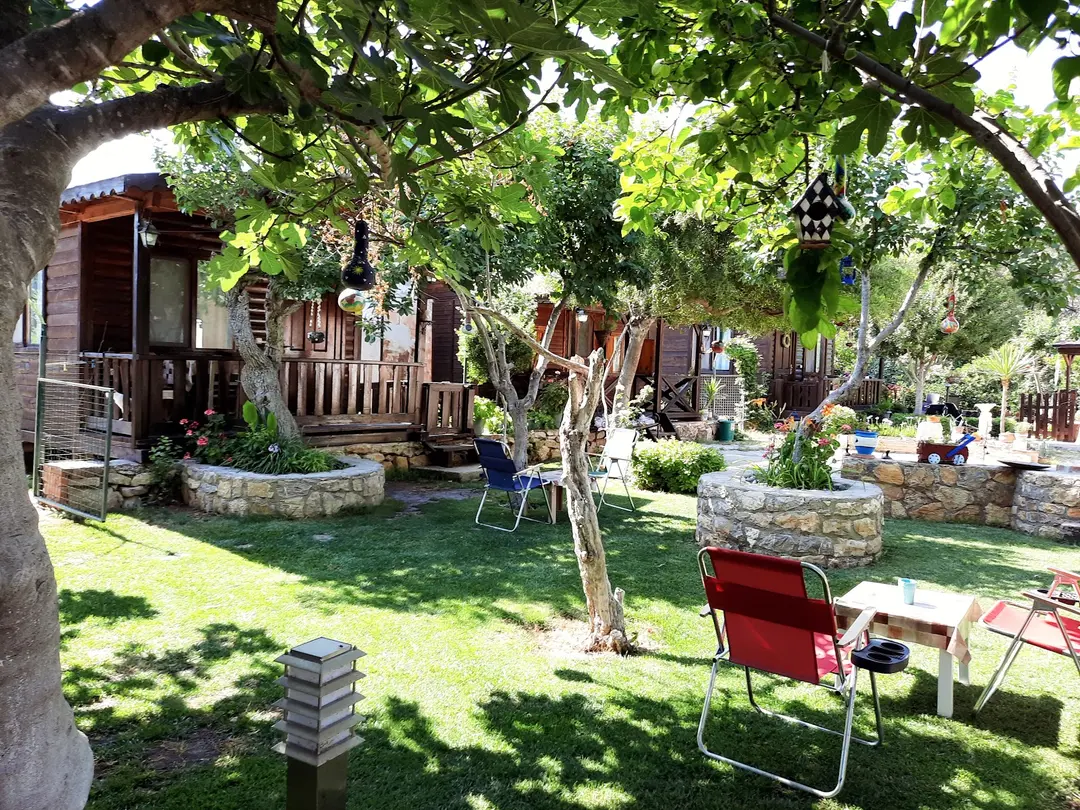 Balıklıova Olimpos Bungalow Pansiyon — İzmir — fotoğraf 1