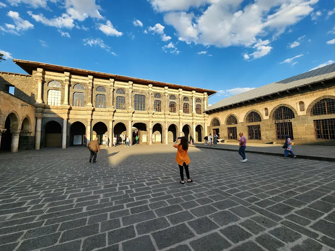Sülüklü Han — Diyarbakır — küçük resim 9