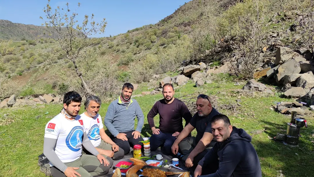 Miyalan-yabanardi-koyu Şelalesi — Diyarbakır — küçük resim 10