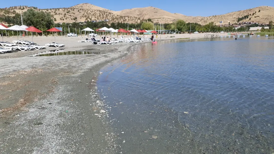 Hazar Gölü Tabiat Parkı — Elazığ — küçük resim 2