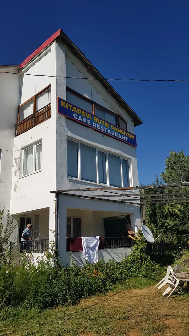 Çe Rayvan (Yolcu Evi) pansiyon