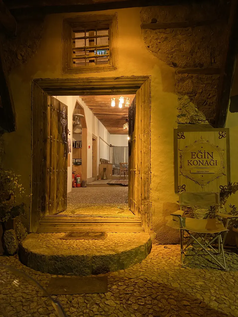 EĞİN KONAĞI