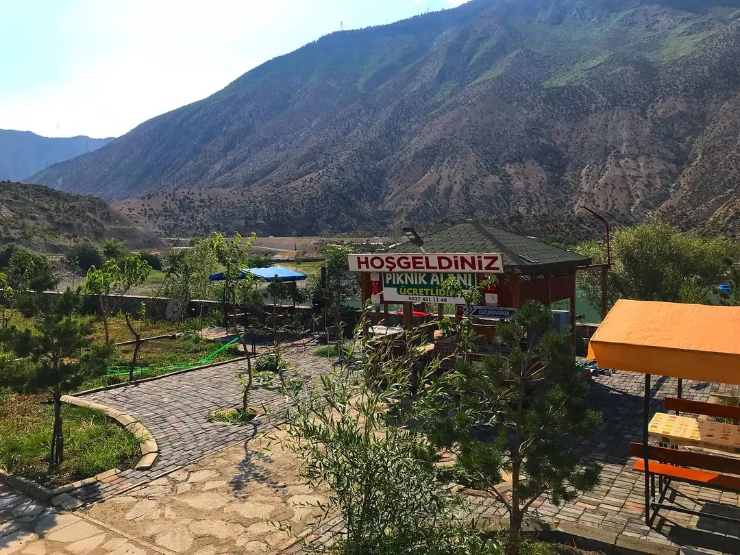 Uzundere Lake View Camping Picnic Area — Erzurum — küçük resim 2