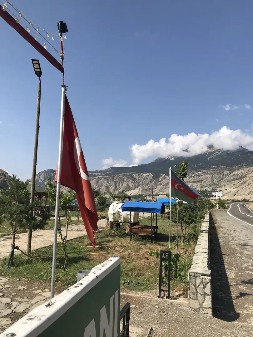 Uzundere Lake View Camping Picnic Area — Erzurum — küçük resim 4