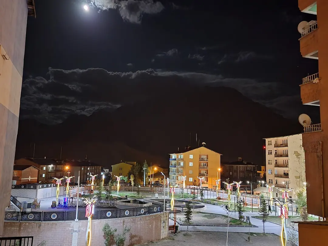 Ümit Hotel — Hakkari — küçük resim 5