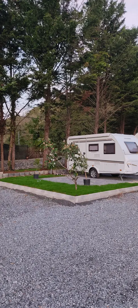 Göllü Karavan Park — İstanbul — küçük resim 3