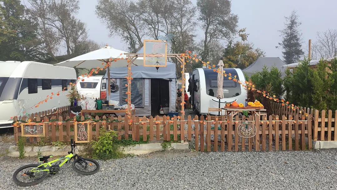 Göllü Karavan Park — İstanbul — küçük resim 6