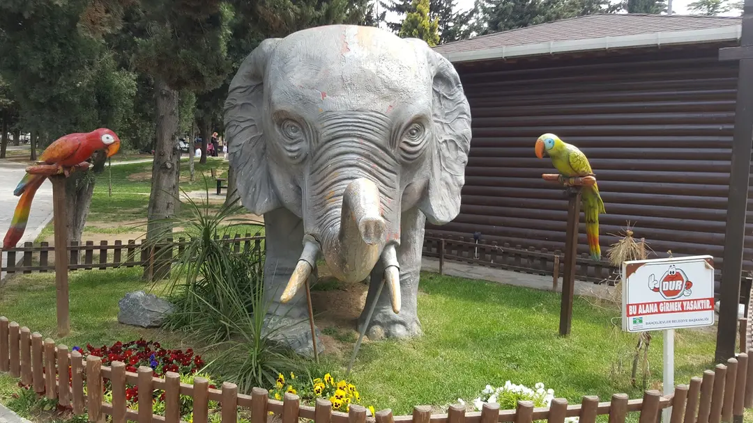 Bahçelievler Piknik Alanı — İstanbul — küçük resim 5