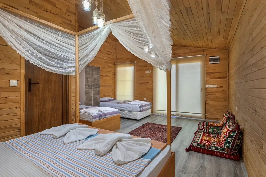 Flora Pansiyon Çıralı — Antalya — küçük resim 2