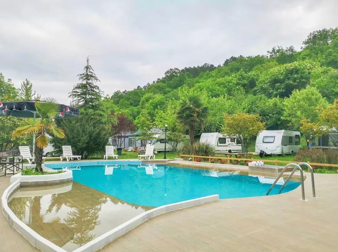 Camperist Caravan Camping Çatalca(Karavan Kampı) — İstanbul — küçük resim 2