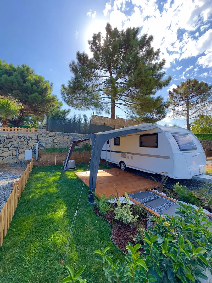 Maşuk Kamp Karavan Parkı — İstanbul — küçük resim 3