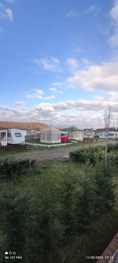 Kirpi camping karavan parkı — İstanbul — küçük resim 3