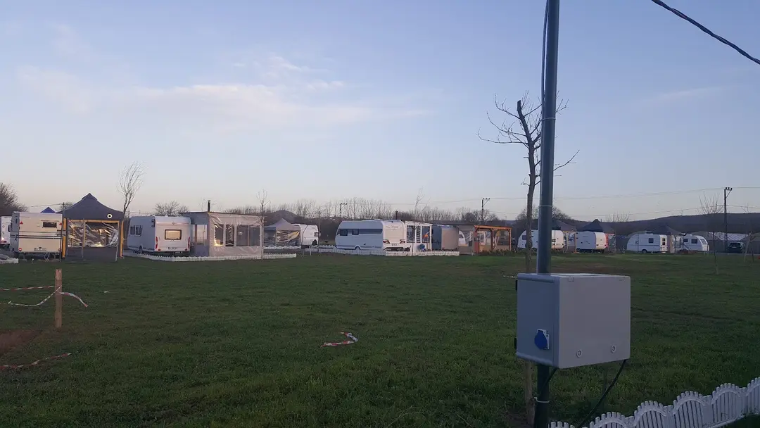Kirpi camping karavan parkı — İstanbul — küçük resim 9