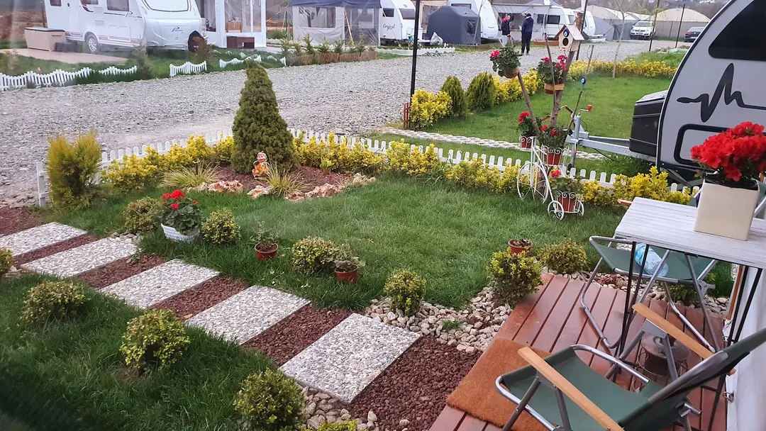 Kirpi camping karavan parkı — İstanbul — küçük resim 6