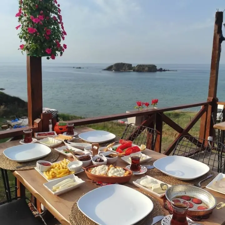 Cadı Kazanı Cafe Camping — İstanbul — küçük resim 2