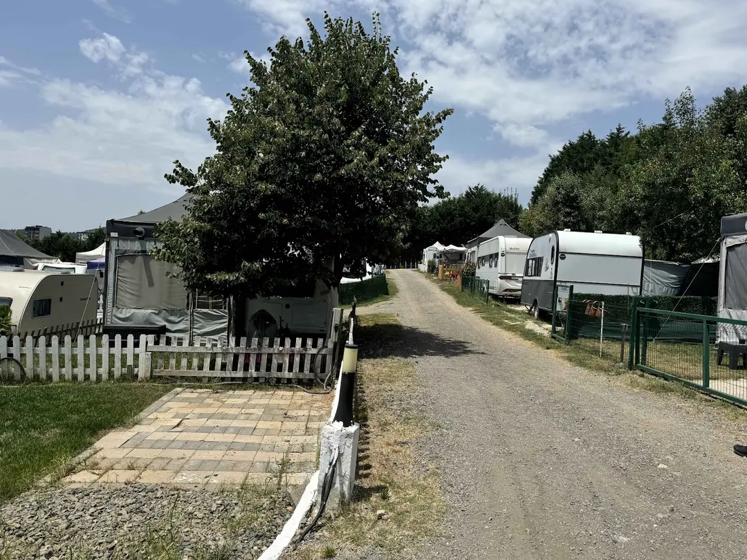 Çiçekdağlı Karavan Kamp — İstanbul — küçük resim 3