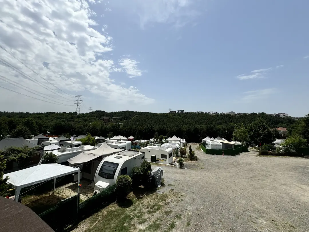 Çiçekdağlı Karavan Kamp — İstanbul — küçük resim 4