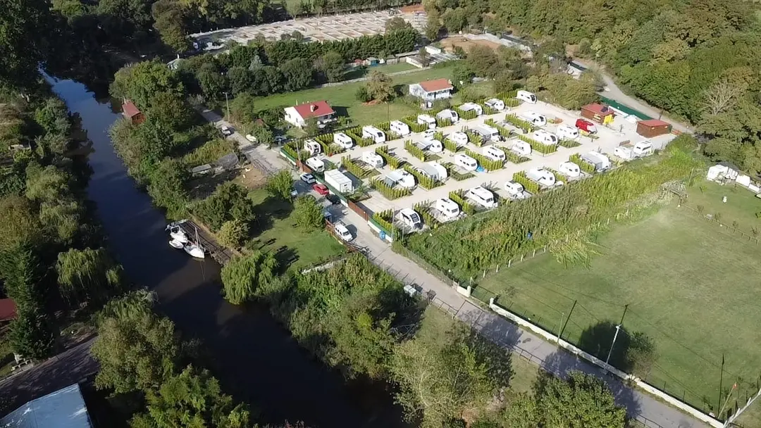 Cüce Karavan Kamping — İstanbul — küçük resim 2
