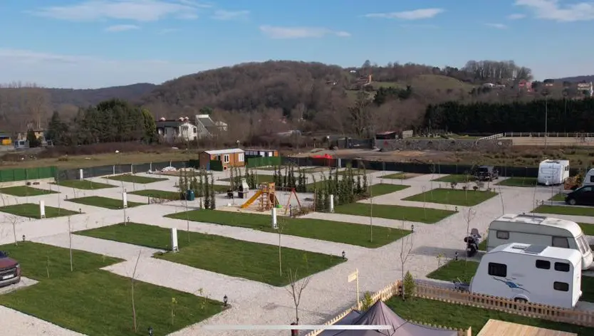 Sera Camping — İstanbul — küçük resim 2