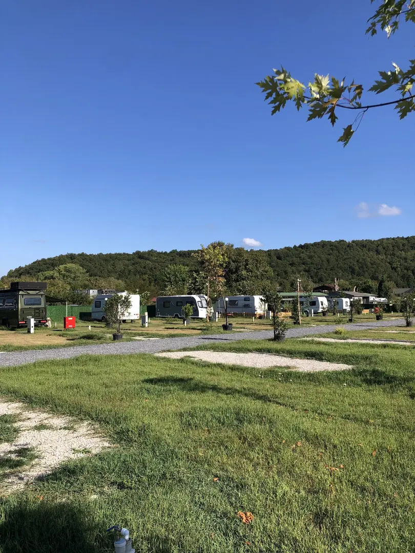 Nehir karavanpark — İstanbul — küçük resim 10