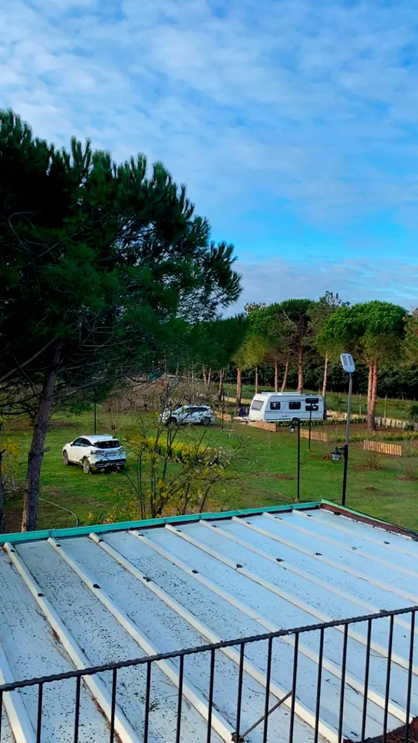 Çamlı Vadi Campingplads — İstanbul — küçük resim 4