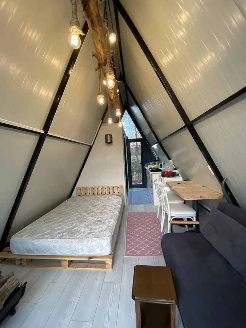 Tiga Sudut Bungalow — İstanbul — küçük resim 2
