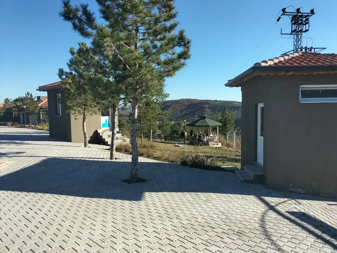 Ilıca Günbirlil Dinlenme Tesisleri — Kütahya — küçük resim 4